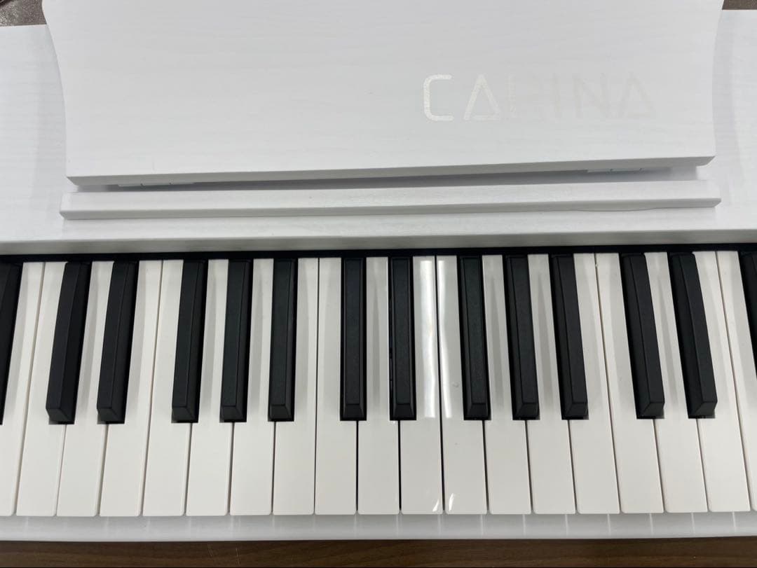電子ピアノ88鍵盤　給電タイプ　木目調ボディ　ホワイト