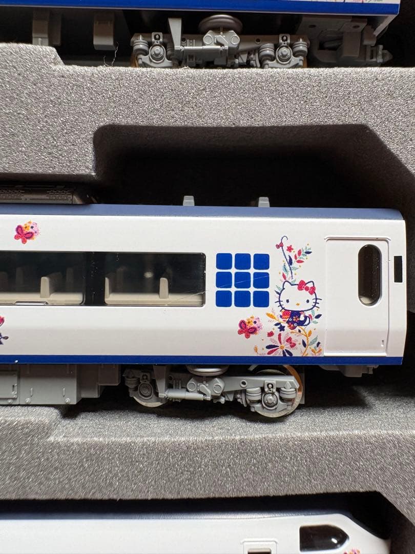 鉄道模型NゲージTOMIX281系ハローキティはるか　‼️TNカプラー装着済み‼️