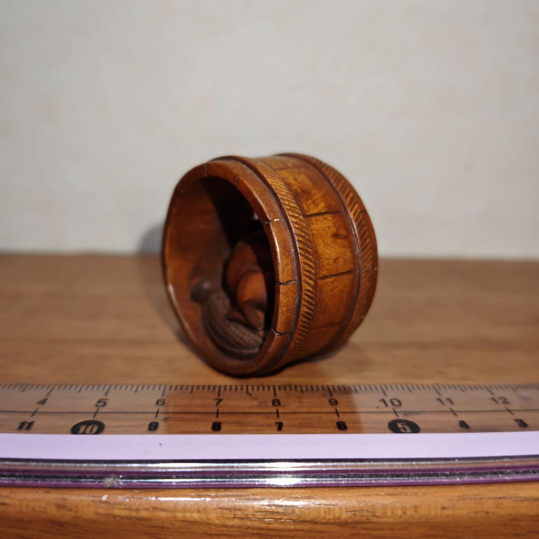 時代提物 木彫根付【樽鼠】樽直径約4cm 樽幅約2.3cm 重17ｇ福鼠 縁起物