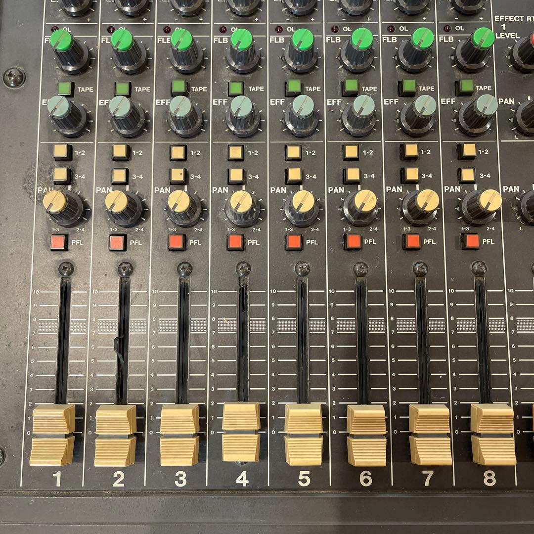 TASCAM M-208 アナログミキサー｜通電・メーター動作確認済／現状品
