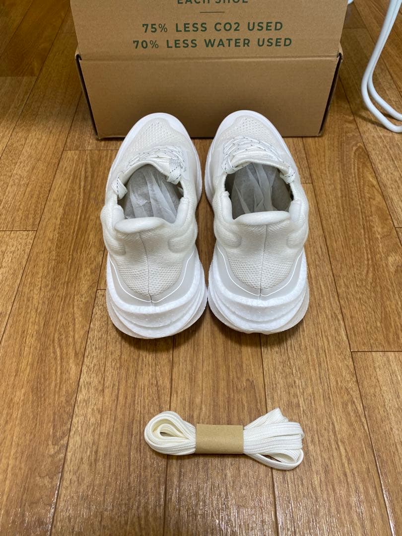 ウォーキング・ランニングウェア 8000 Kicks RUN/380/WHITE W8