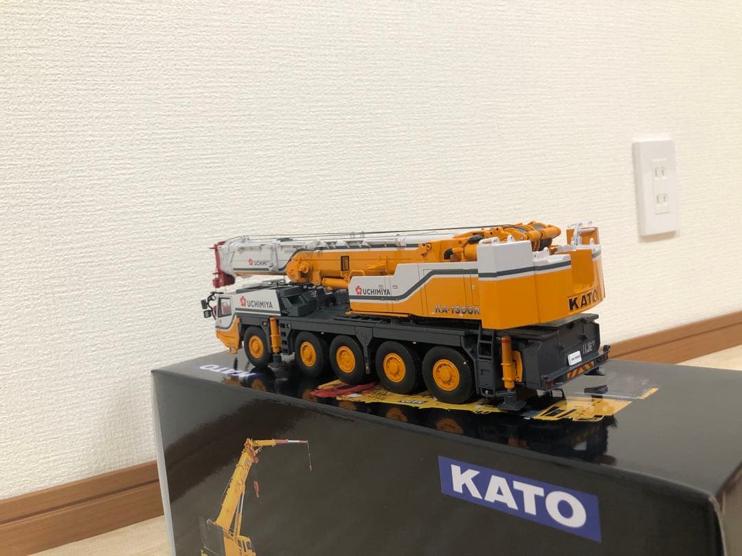 加藤製作所　KATO KA1300R 1/50 内宮運輸機工カラー