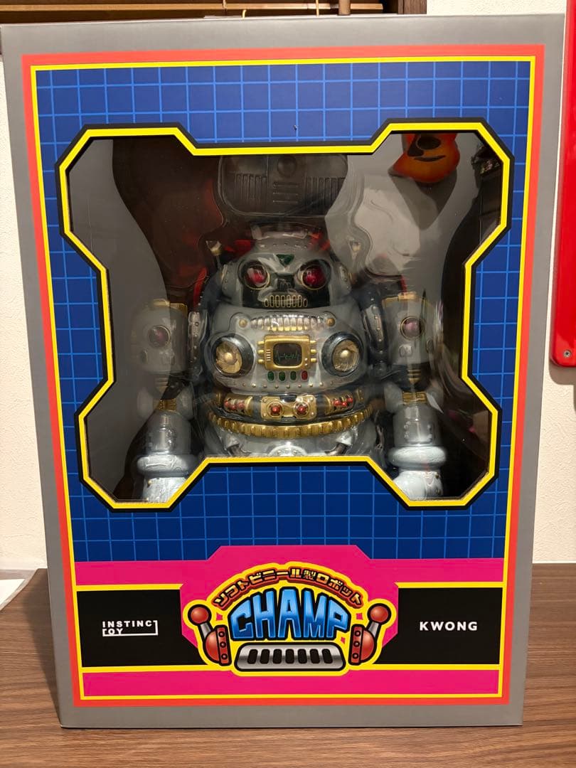 INSTINCTOY × KWONG CHAMP\"LUXURYWHITE\"