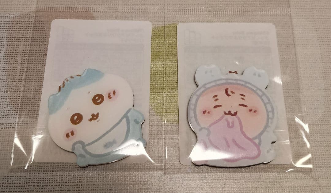 【なぽ】ちいかわ　マルチバッグ　マグネット（ハチワレ、カニちゃん）