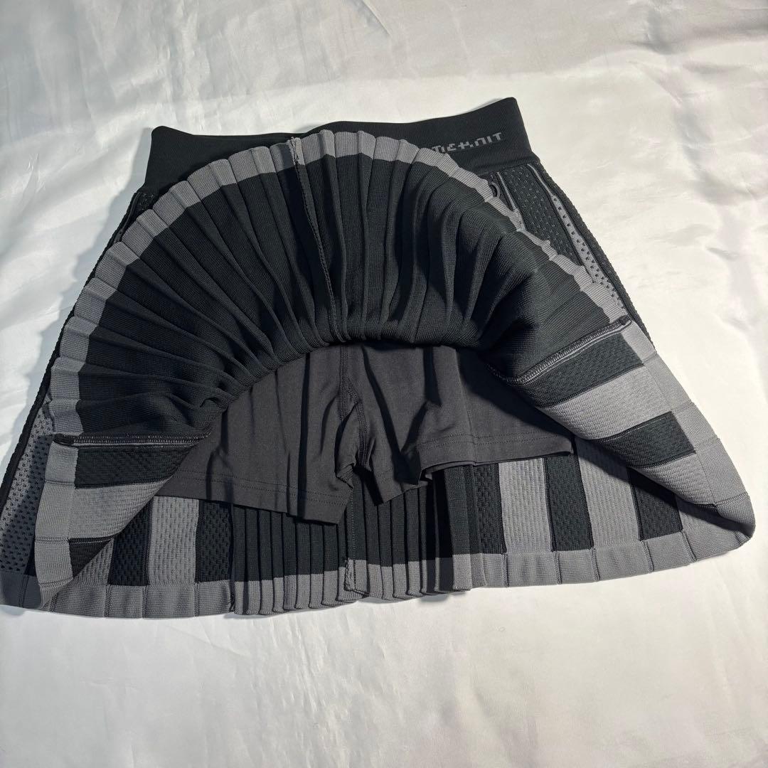 未使用　adidas ゴルフ　ネックモックチェック　プリーツ　セットアップ