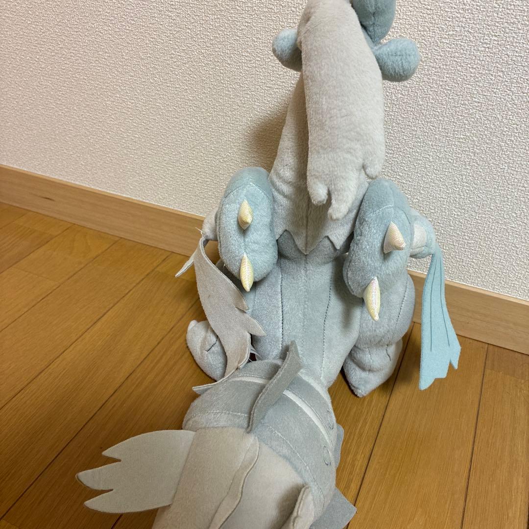【廃盤】ポケモンセンター限定　ホワイトキュレム　ぬいぐるみ　ポケモン