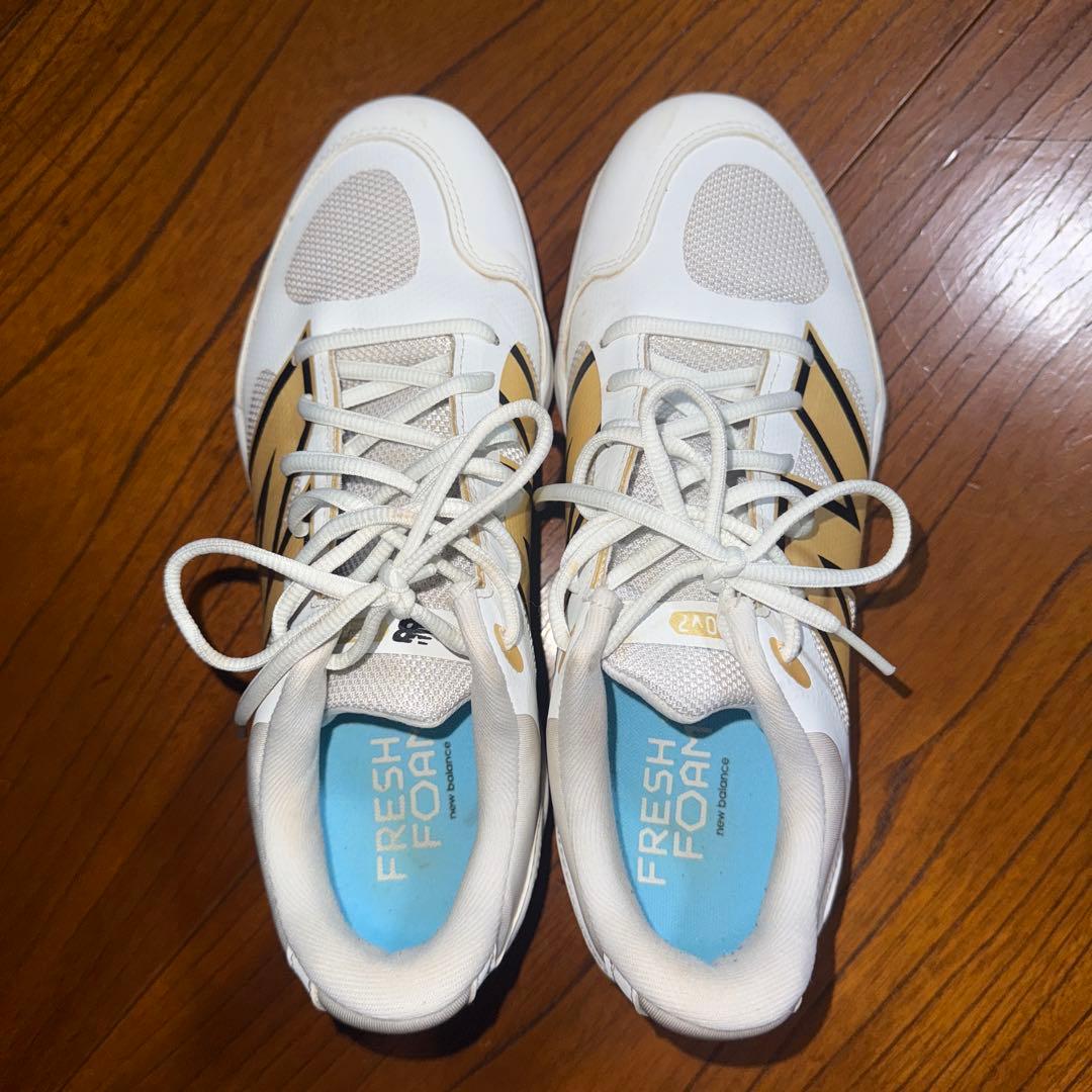 New Balance Fresh Foam 野球用スパイク