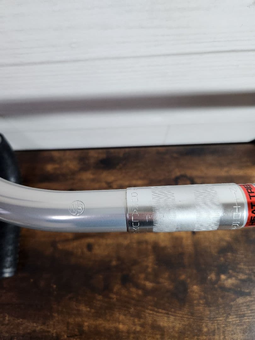 【極美品】日東 NITTO ハンドル360mm 浅曲がり 軽合 NJS ニギリ付