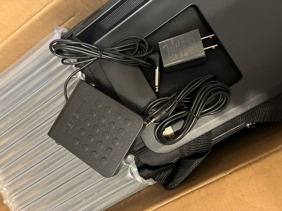 ⭐️新品⭐️TERENCE 電子ピアノ 88鍵盤 折り畳み式 10Wデュアルスピーカ