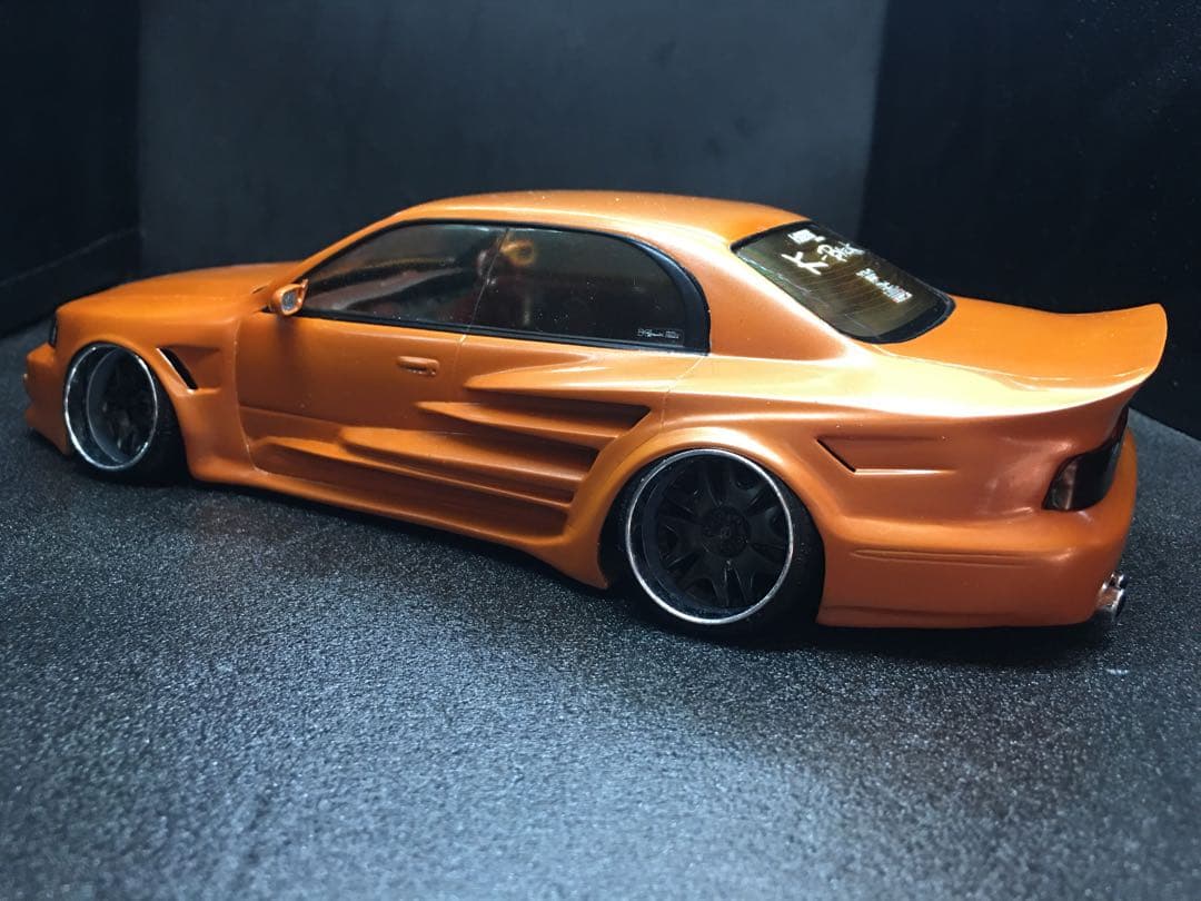 旧車プラモデル完成品アオシマクラウン１４マジェスタ