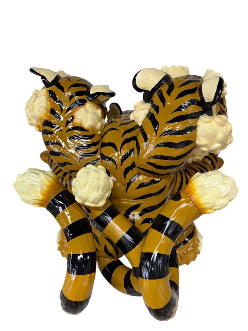 GRAPE BRAIN × STRANGECAT TOYS 三面猛虎 コショウ