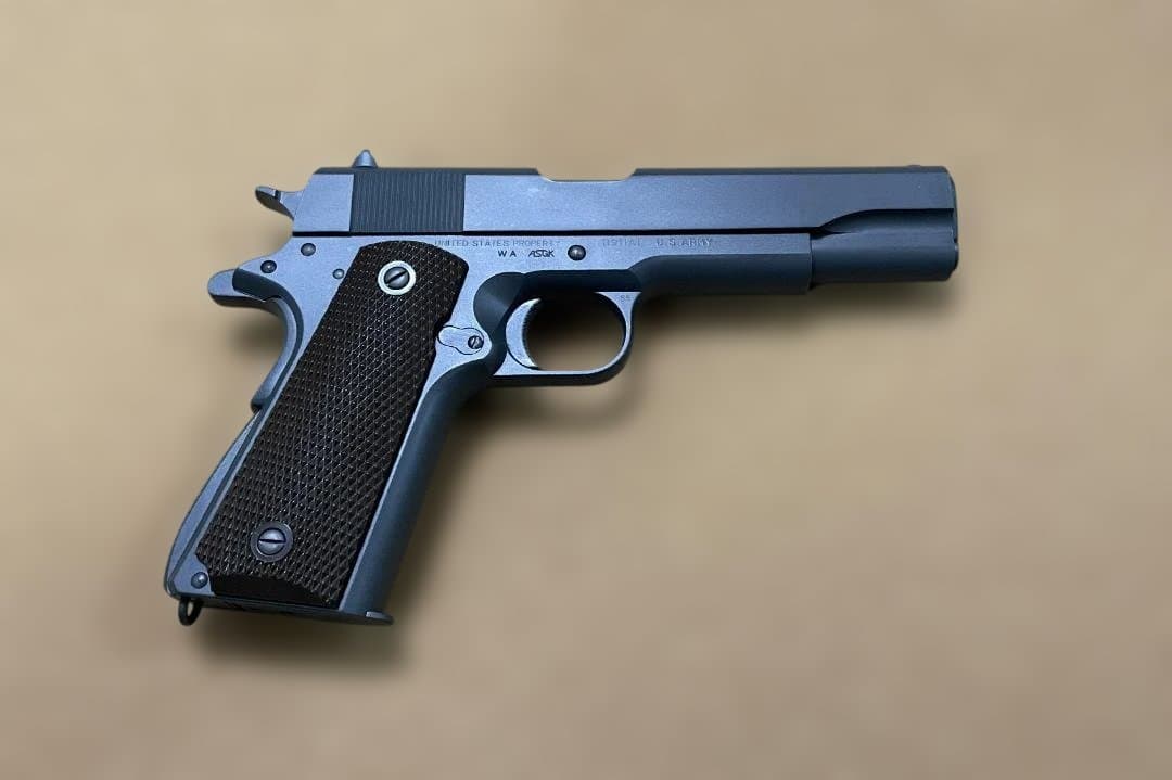 コルト COLT GOVERNMENT ガスガン　未使用