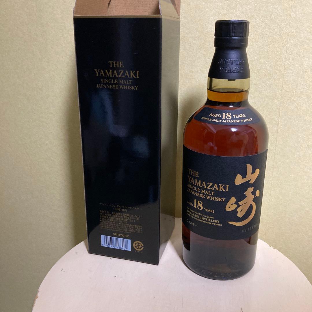 山崎18年　サントリー　新品　ウイスキー