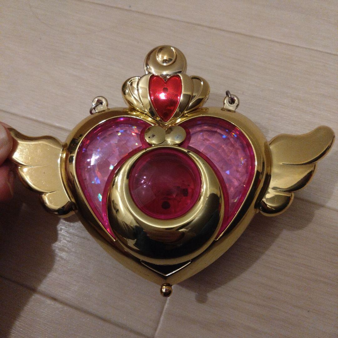 BANDAI セーラームーン　クライシスムーンコンパクト