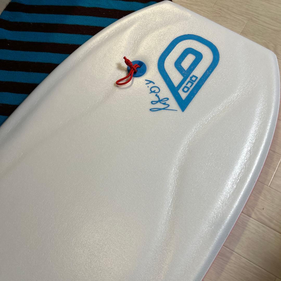 美品　QCD ELLA ボディボード