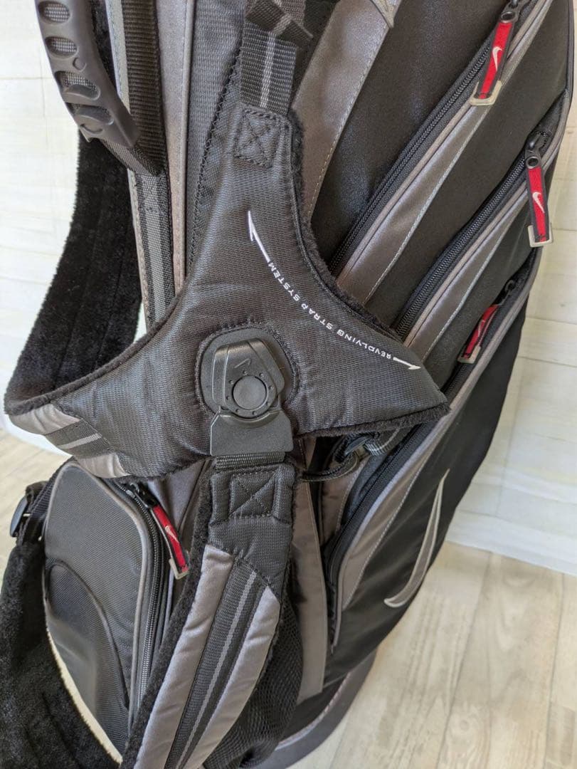 NIKE スタンド式キャディバッグ【6分割口】