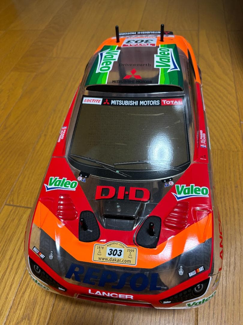 ☆☆タミヤ『スポーツランサー』1/10 RC　シャーシ＆ボディ　少々難あり