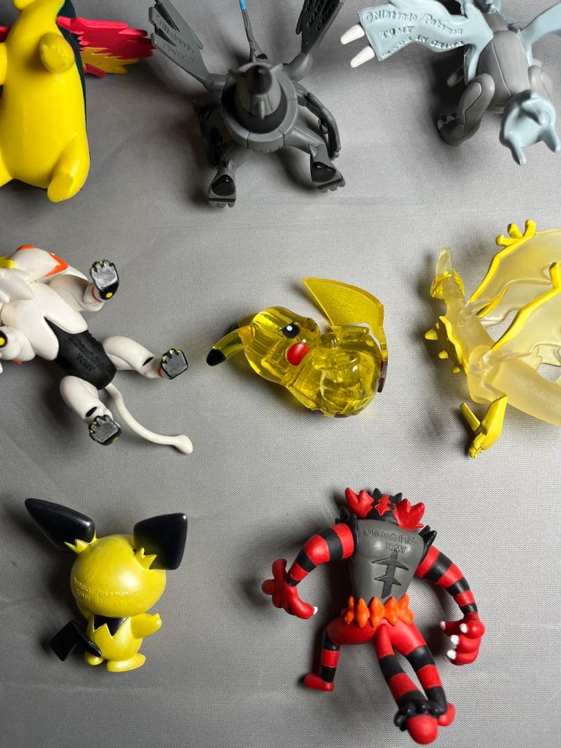 ポケモン　pokemon モンコレ　ピカチュウ　12体　まとめセット