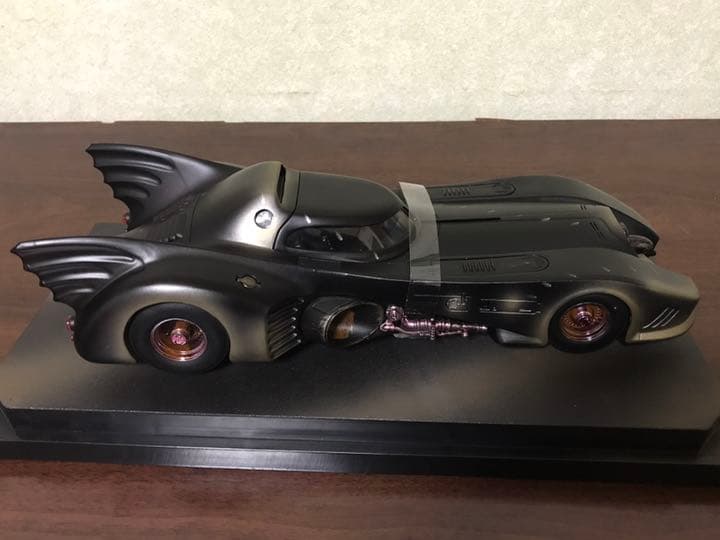 価格変更 1/18 マテル（ホットウィール）バットモービル バトルダメージ