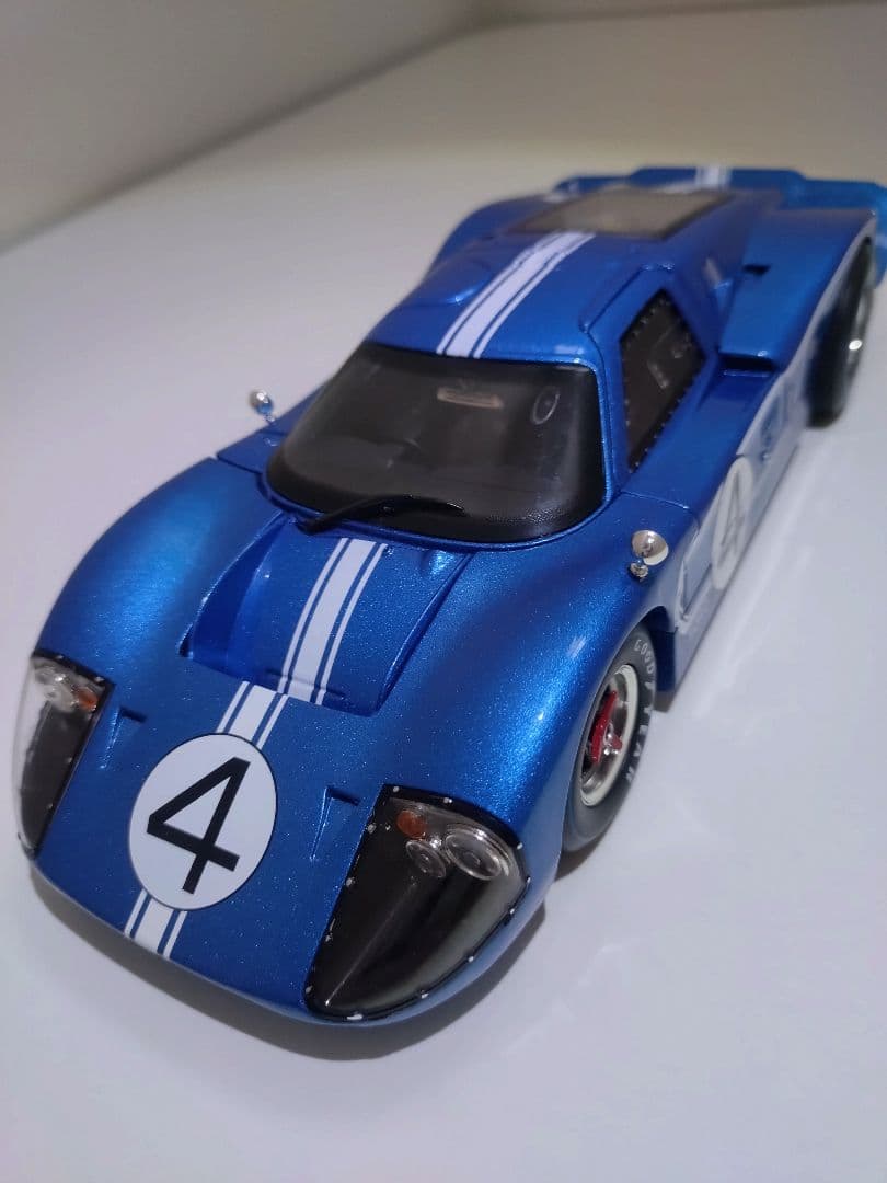 1/18 フォードMK4 Shelby Collectibles