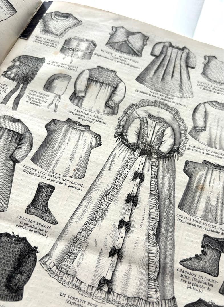専用　フランス　アンティーク　ファッション雑誌　1869年　年鑑本　モード　洋書