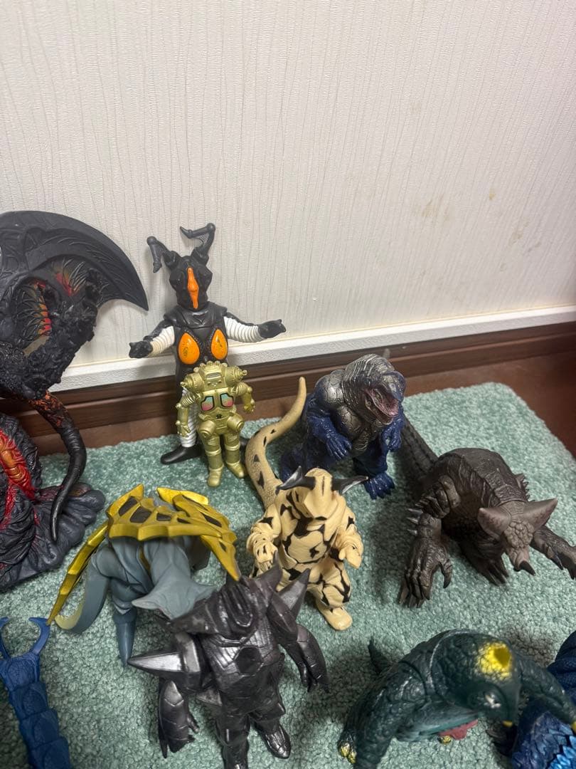 d*2様 ウルトラ怪獣　その他　ソフビ　93体まとめ売り　送料込み　一部レトロあ