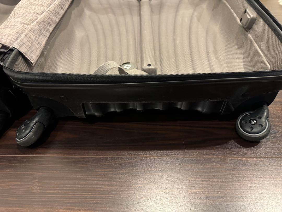 サムソナイトコスモライト75 94L 黒