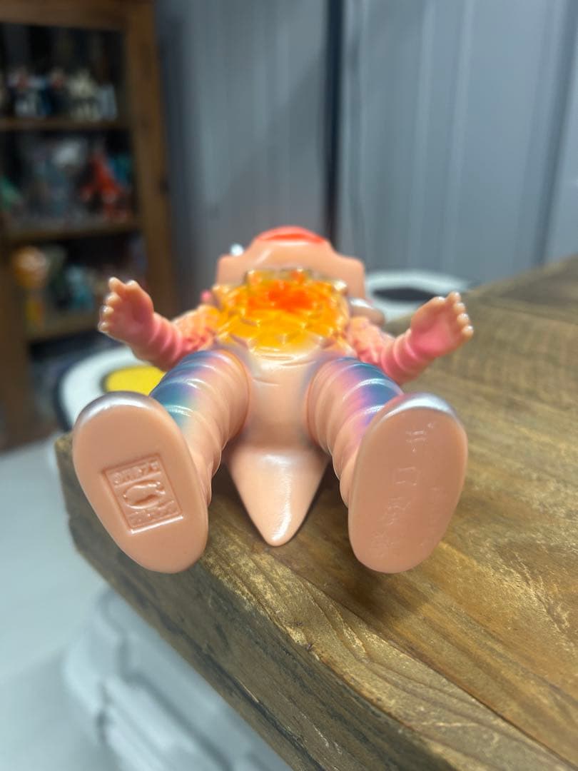 ブルマァク　ギロ星獣　フィギュア　ソフビ　ヘッダー　袋付き　ピンクカラー