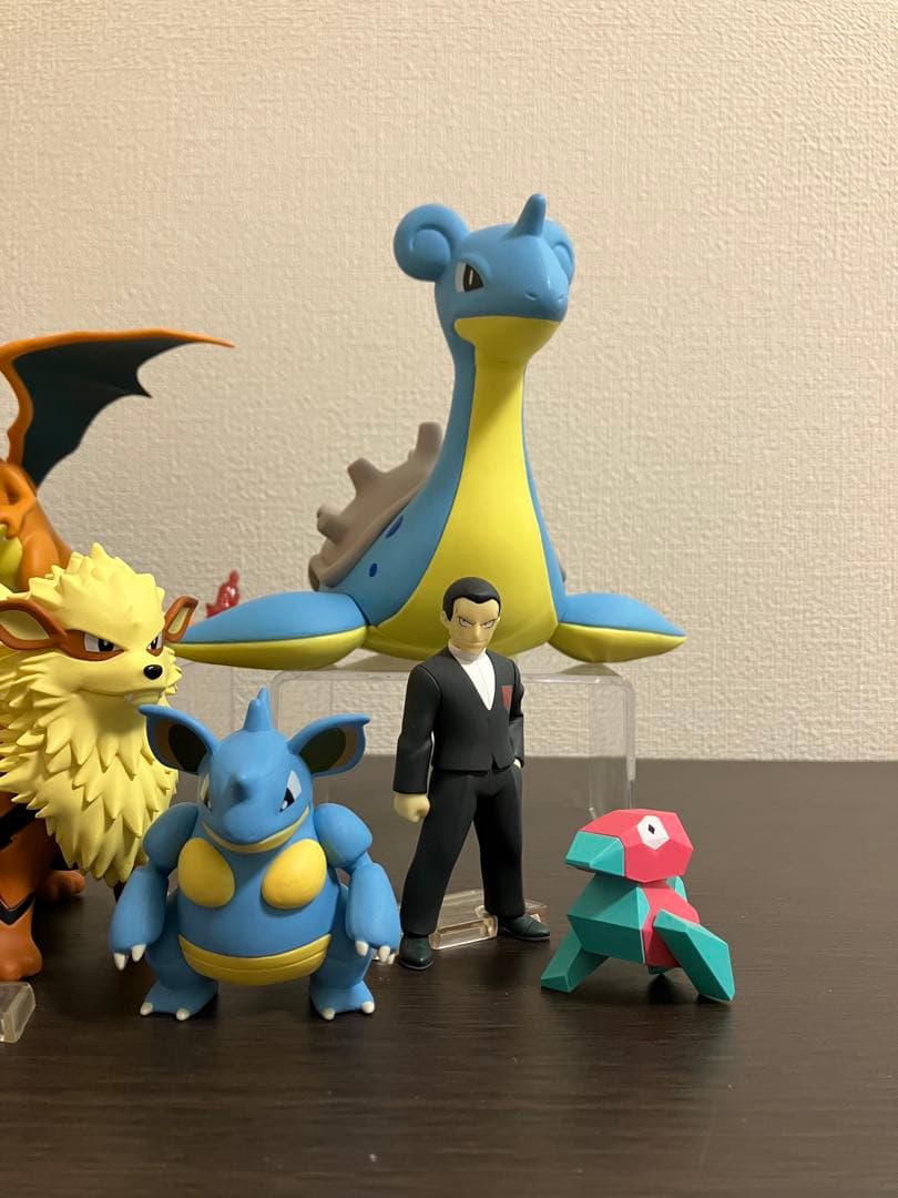 ポケモンスケールワールド　カントー地方セット　リーフ　サカキ　グリーン　　29体