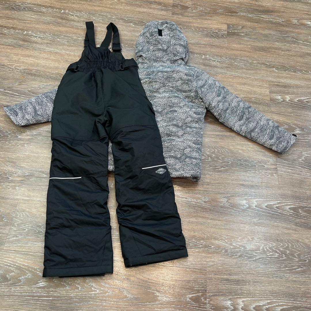 コロンビア　140 スキーウェア　女の子　ウェア セットアップ