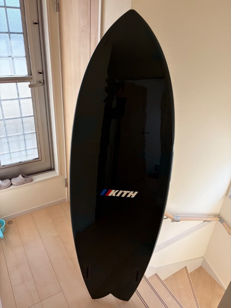 非売品　×KITH サーフボード　新品