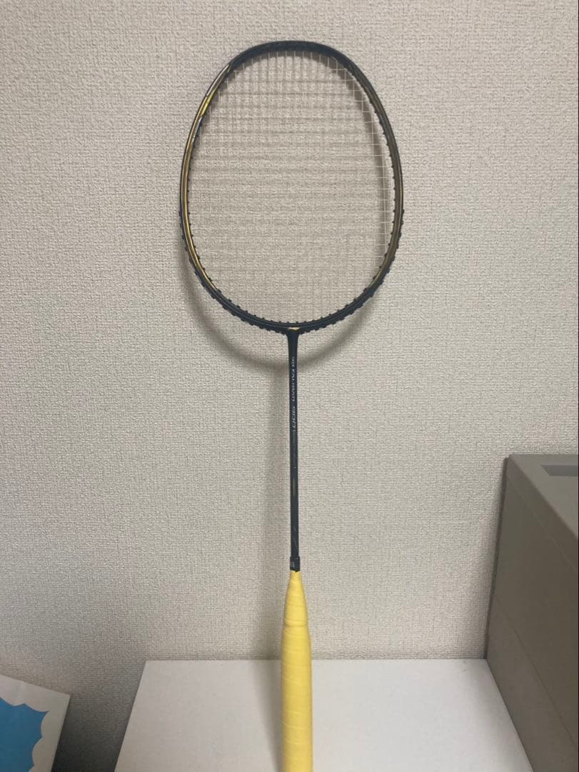 【美品】LI-NING バドミントンラケット3D CALIBAR 900I