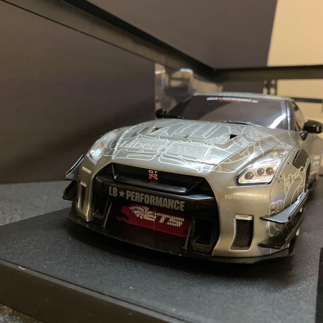 85✴︎ 美品 GT-R R35 LBWK リバティウォーク 1/18ミニカー