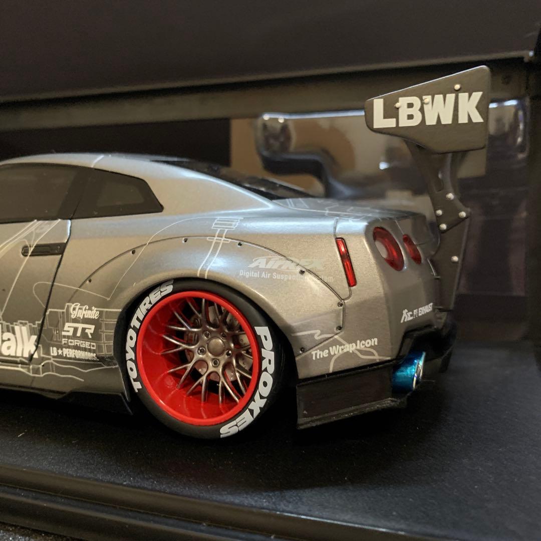 85✴︎ 美品 GT-R R35 LBWK リバティウォーク 1/18ミニカー