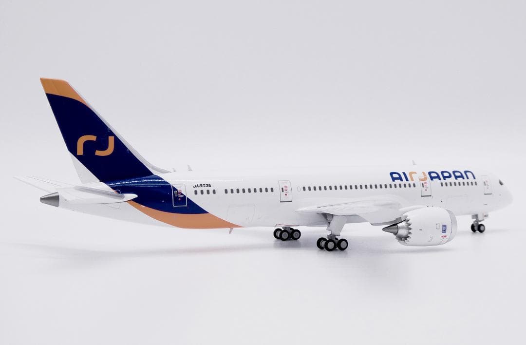 エアジャパン 787-8 JA803A 1/400