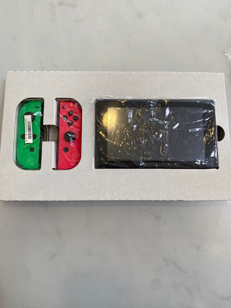 NintendoSwitchネオングリーン ネオンピンク ジョイコングリップ無し