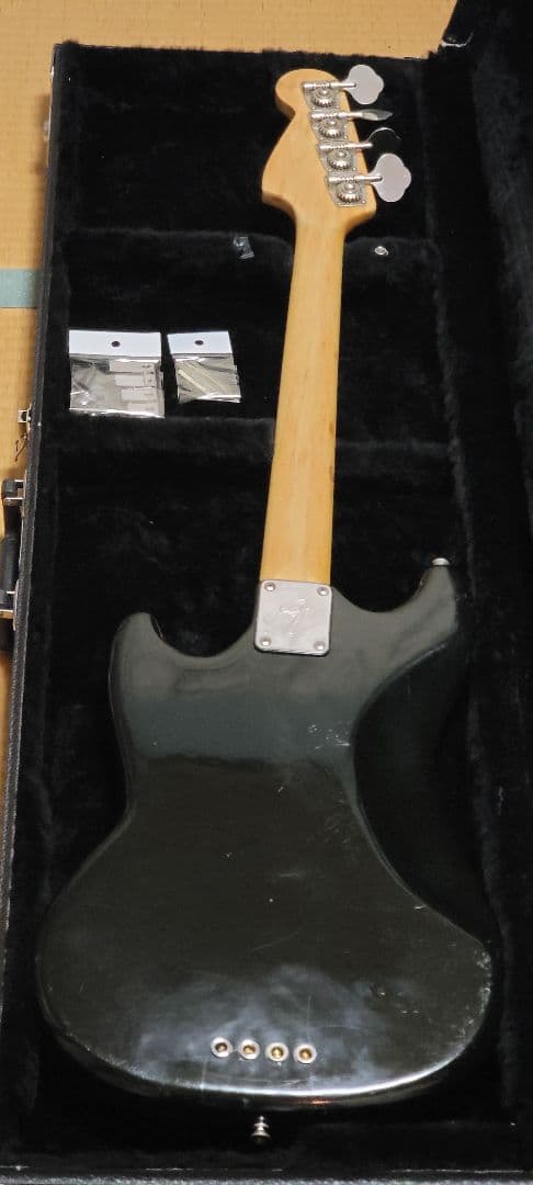 432　 Fender Mustang Bass 1975年