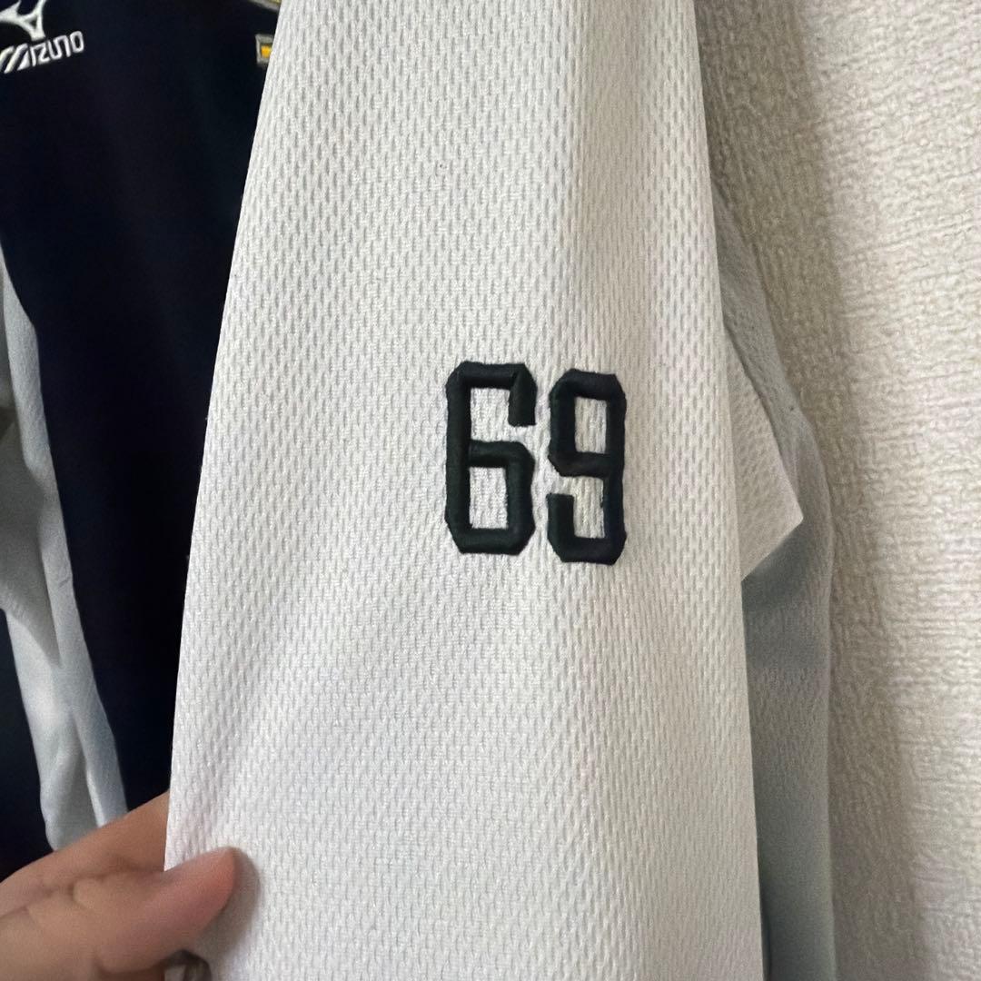 牧原大成選手の69番時代のパーカー