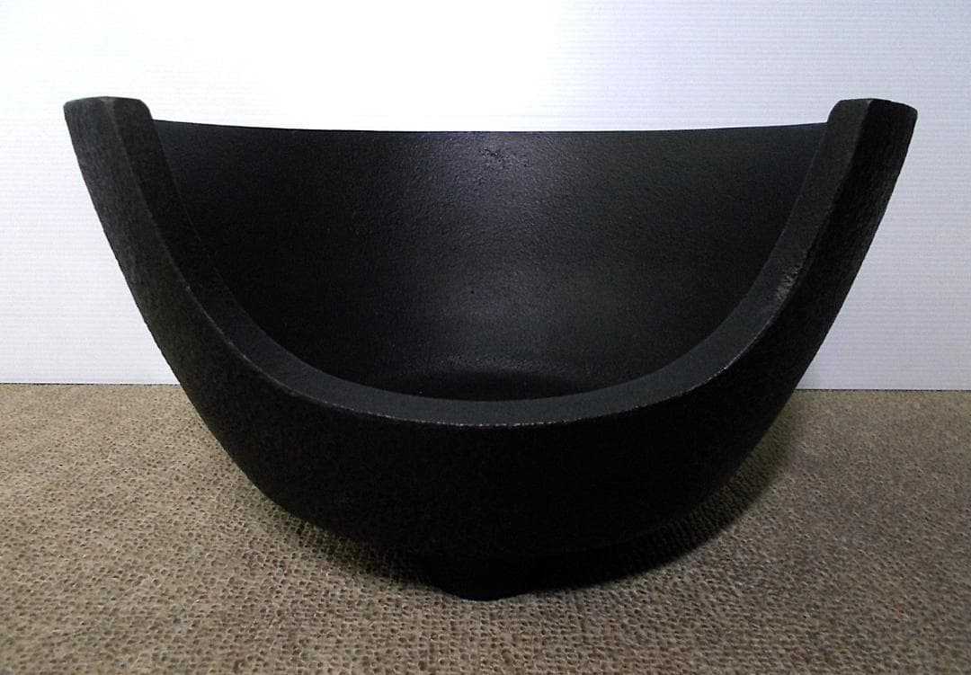 良品 未使用多数 茶道具 鉄鋳物 茶釜 五徳 風炉 釜環 おまけで織部敷板