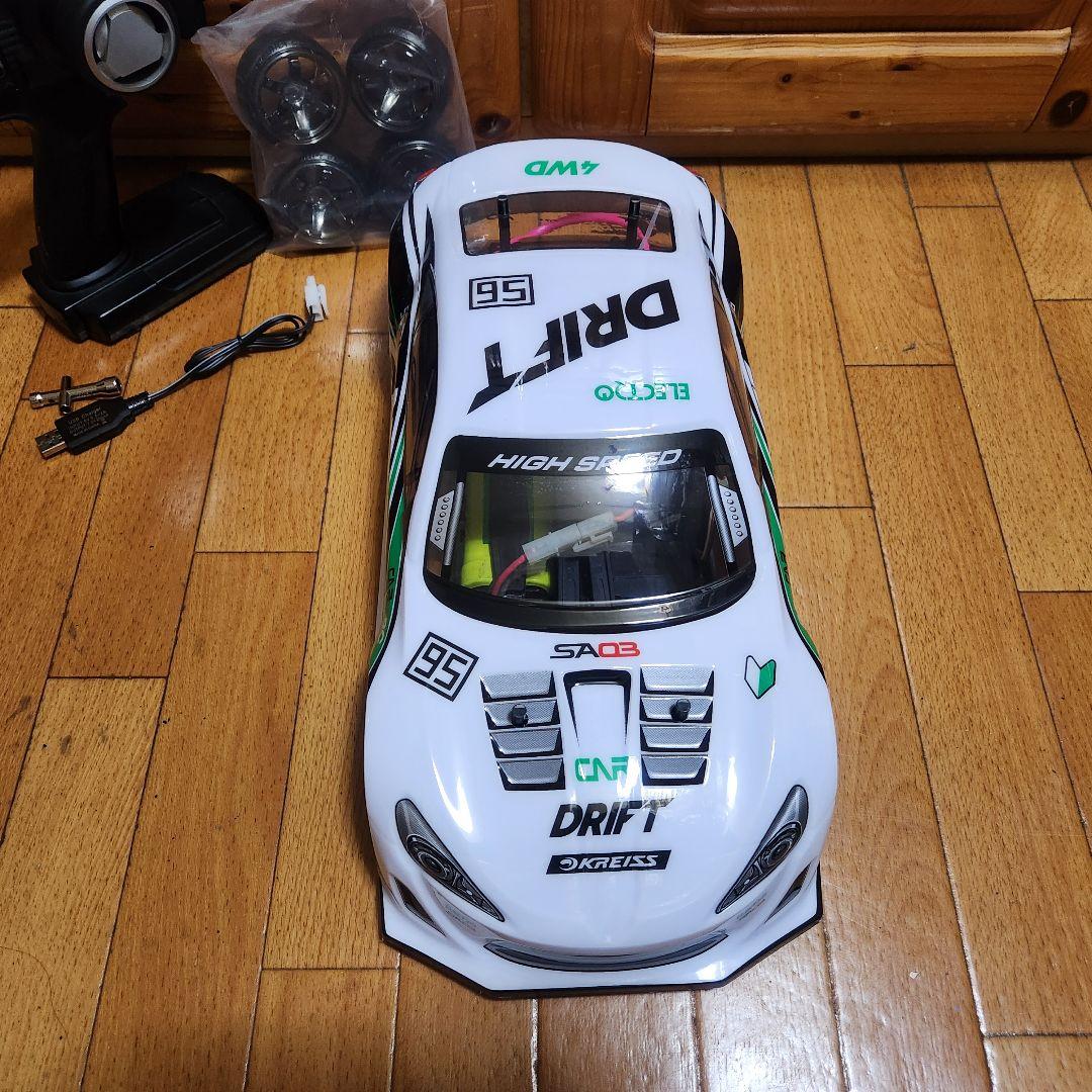 タミヤ ドリフト ラジコン フルセット　TT01　白　86　　　　　　tt02