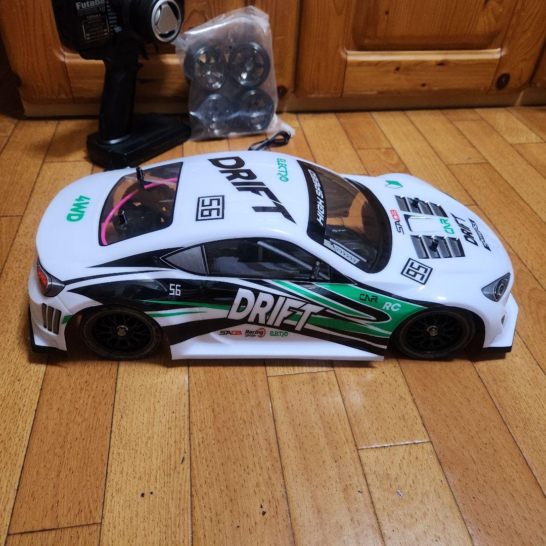 タミヤ ドリフト ラジコン フルセット　TT01　白　86　　　　　　tt02