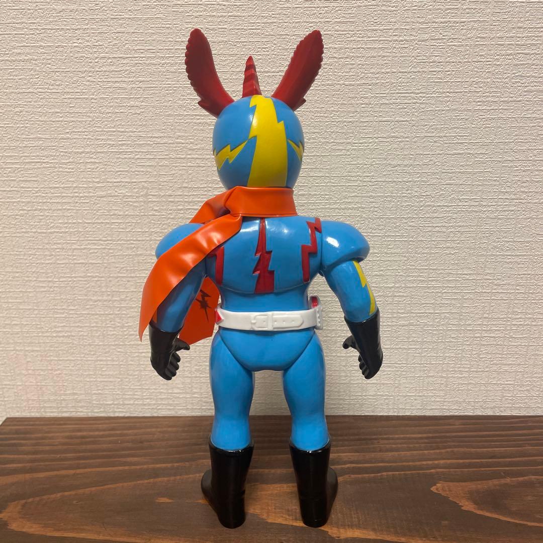 メディコム・トイ 東映レトロソフビコレクション イナズマンF ソフビ