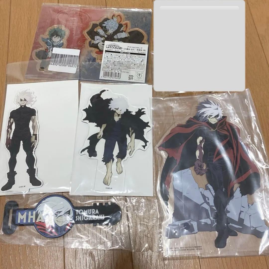進撃の巨人　エレン　aniqueバースデー アクリルキーホルダー　豪華仕様　A