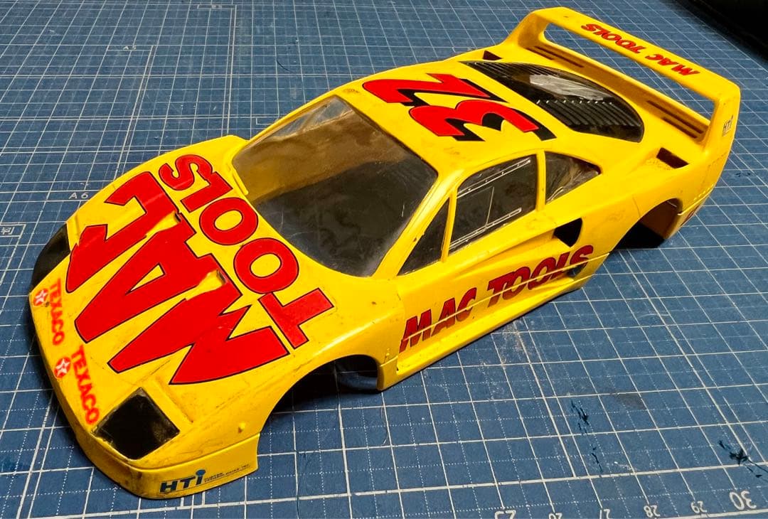 ビンテージ1/24 スロットカーF40