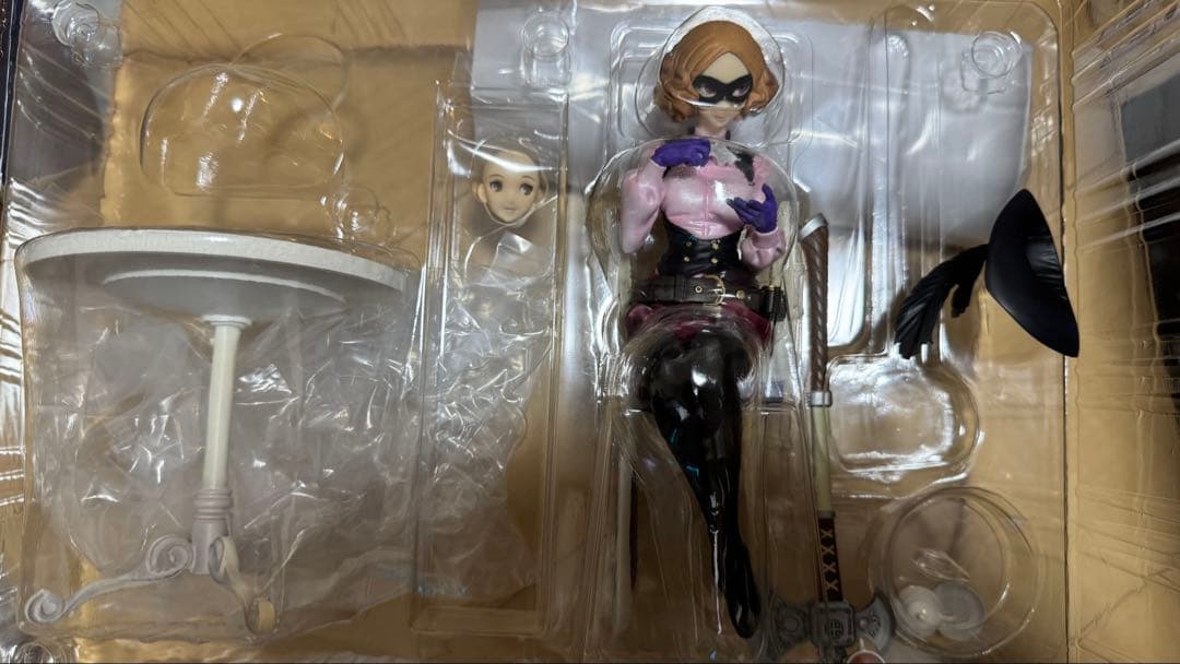 【初版】ペルソナ５ ザ・ロイヤル　奥村春 怪盗Ver.【開封品】タペストリー付き