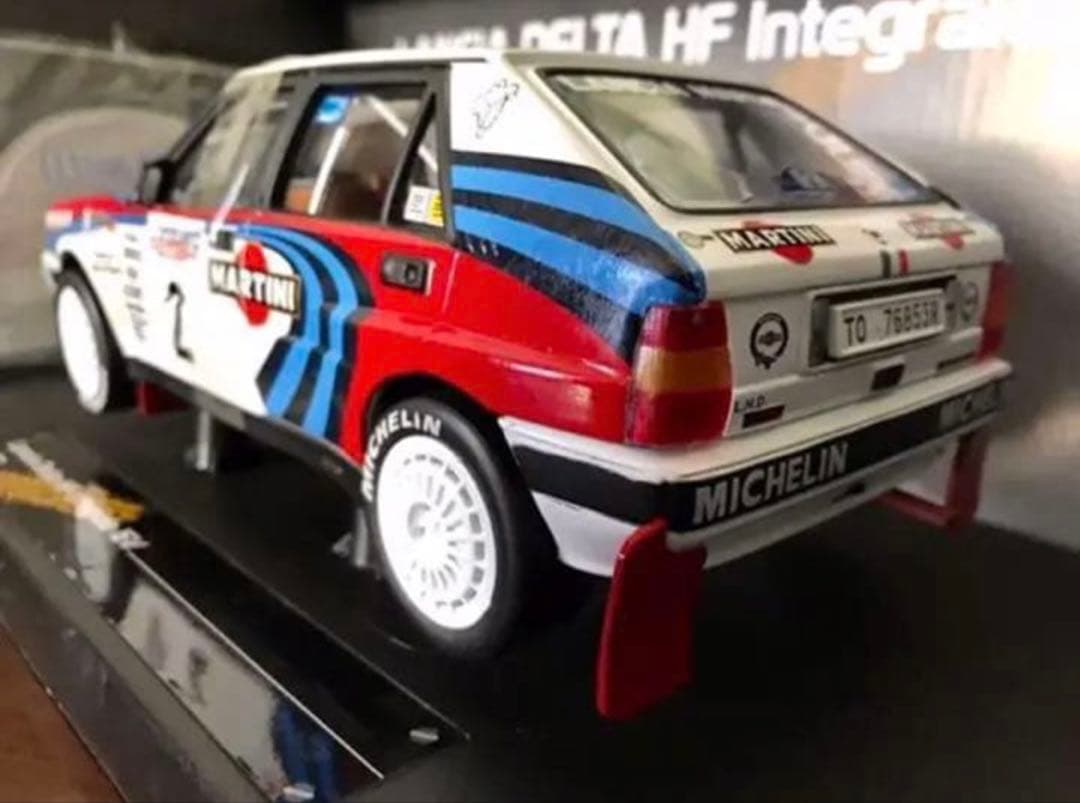 1/18 サンスター ランチアHFインテグラーレ16V 1991 優勝車