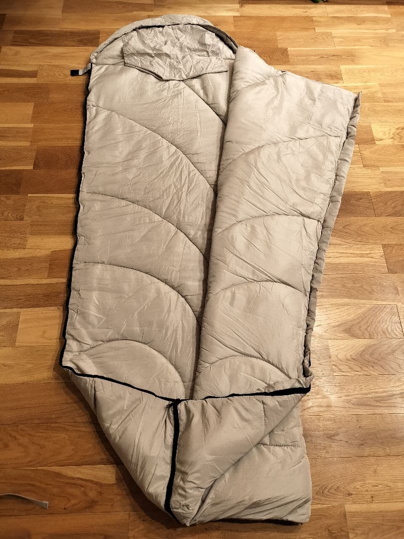 m*i様 最安極美品　Nuuca(ヌーカ)　ヒュッゲスリープ　　寝袋+袋+枕