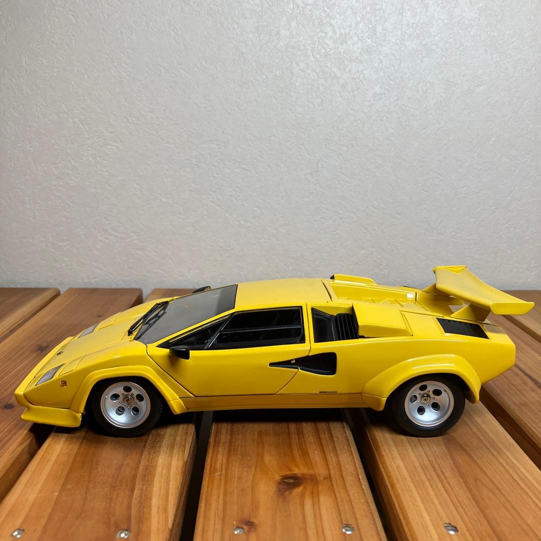 京商 1/18 ランボルギーニ カウンタック LP5000S Yellow