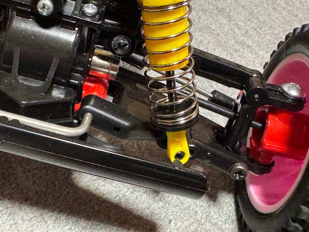 タミヤ4WDレーシングバギー マンタレイ2018オリジナル メカ・OP多数装着車