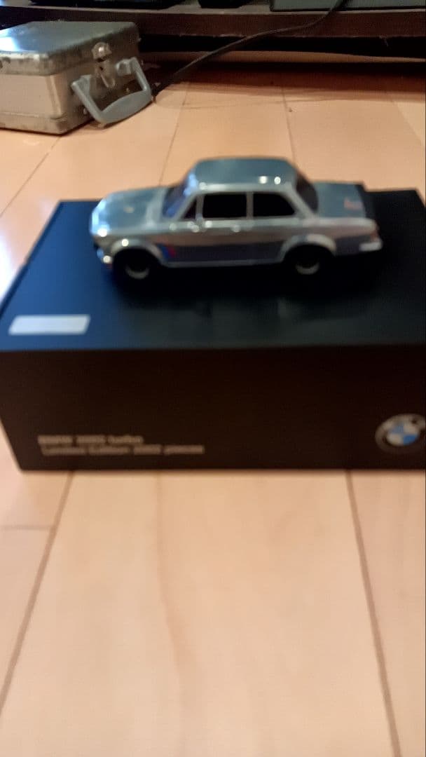  2002 ミニカー 1/43 シルバー 2012年製